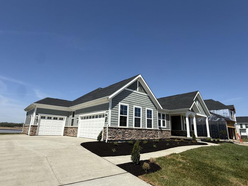 407 S Landon Lane, Springfield, OH 45505 Photo 2