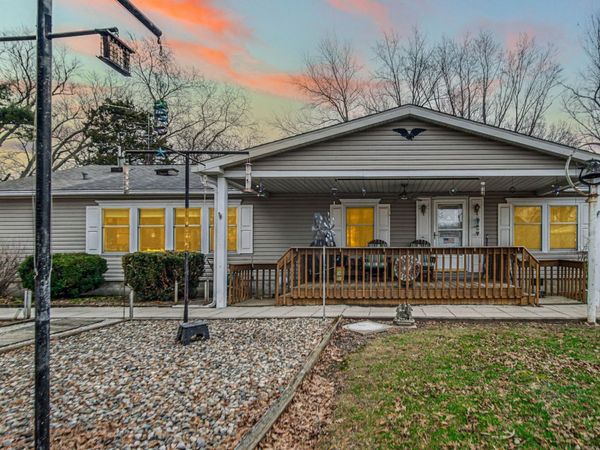 8571 S 800 W, Wanatah, IN 46390