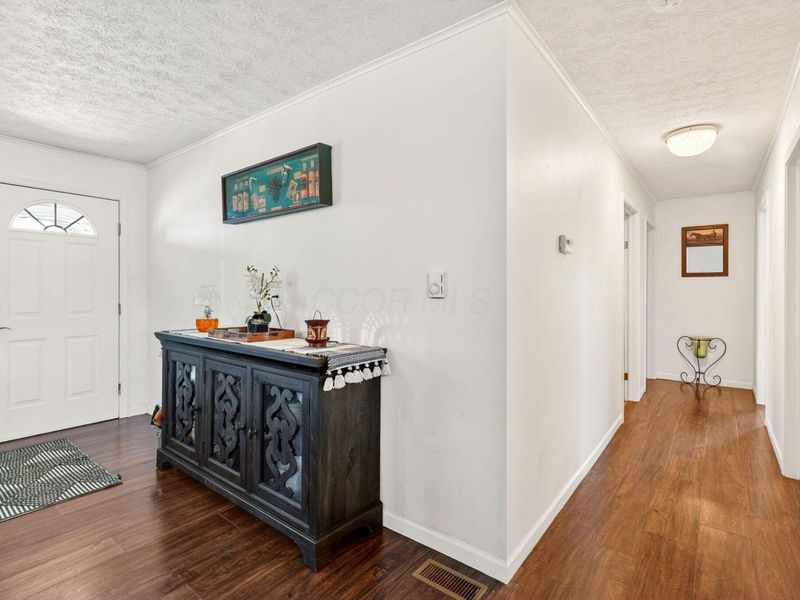 9895 Winchester Southern Road, Stoutsville, OH 43154 Photo 8