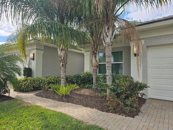 11932 SW Chestnut Grove Dr, Port St Lucie, FL 34987