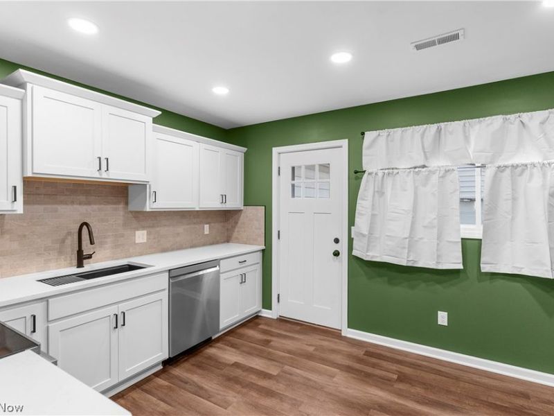 517 Ophelia Street, Newton Falls, OH 44444 Photo 3