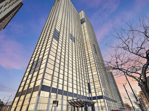 655 W Irving Park Road, Unit 4805, Chicago, IL 60613