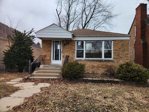 9614 S Maplewood Avenue, Evergreen Park, IL 60805