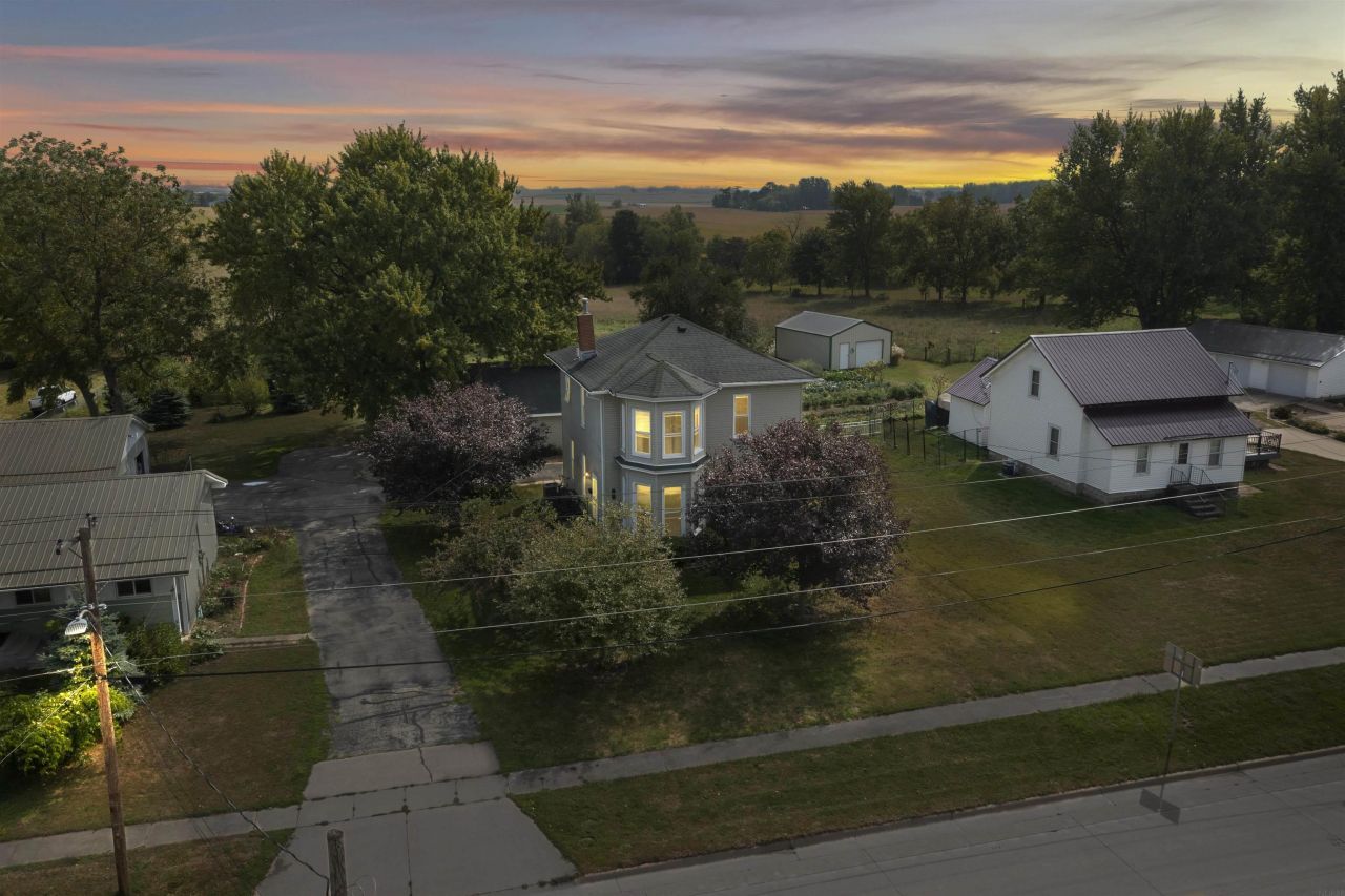 424 Commercial Street, Strawberry Point, IA 52076 Main Photo