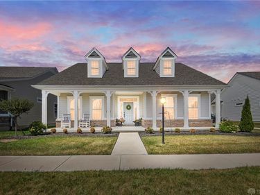 4049 Pepperwell Circle, Sugarcreek Township, OH 45440