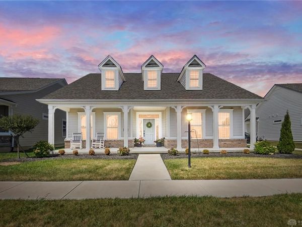 4049 Pepperwell Circle, Sugarcreek Township, OH 45440