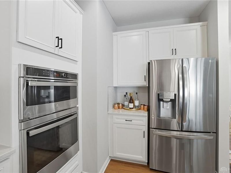 4049 Pepperwell Circle, Sugarcreek Township, OH 45440 Photo 9