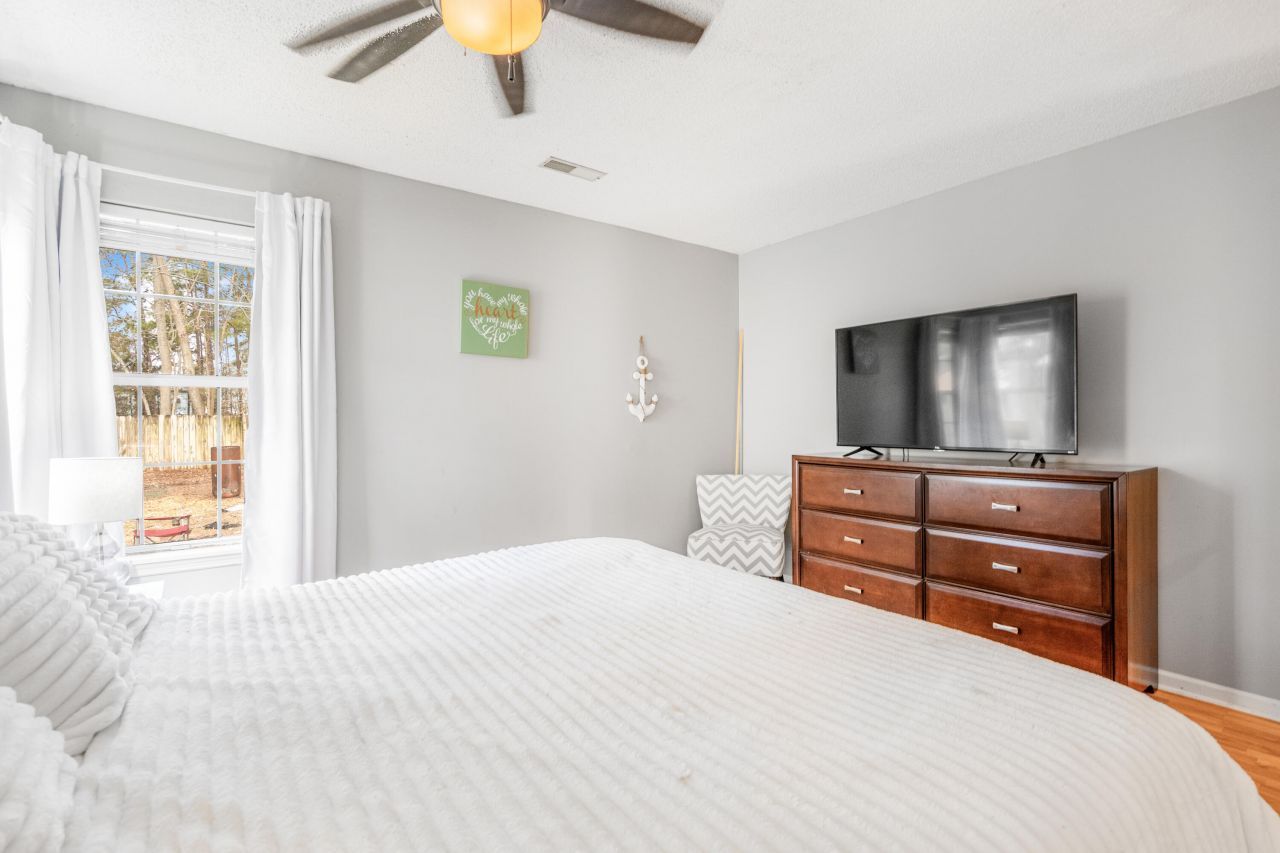 108 Dudley Lane Photo 13