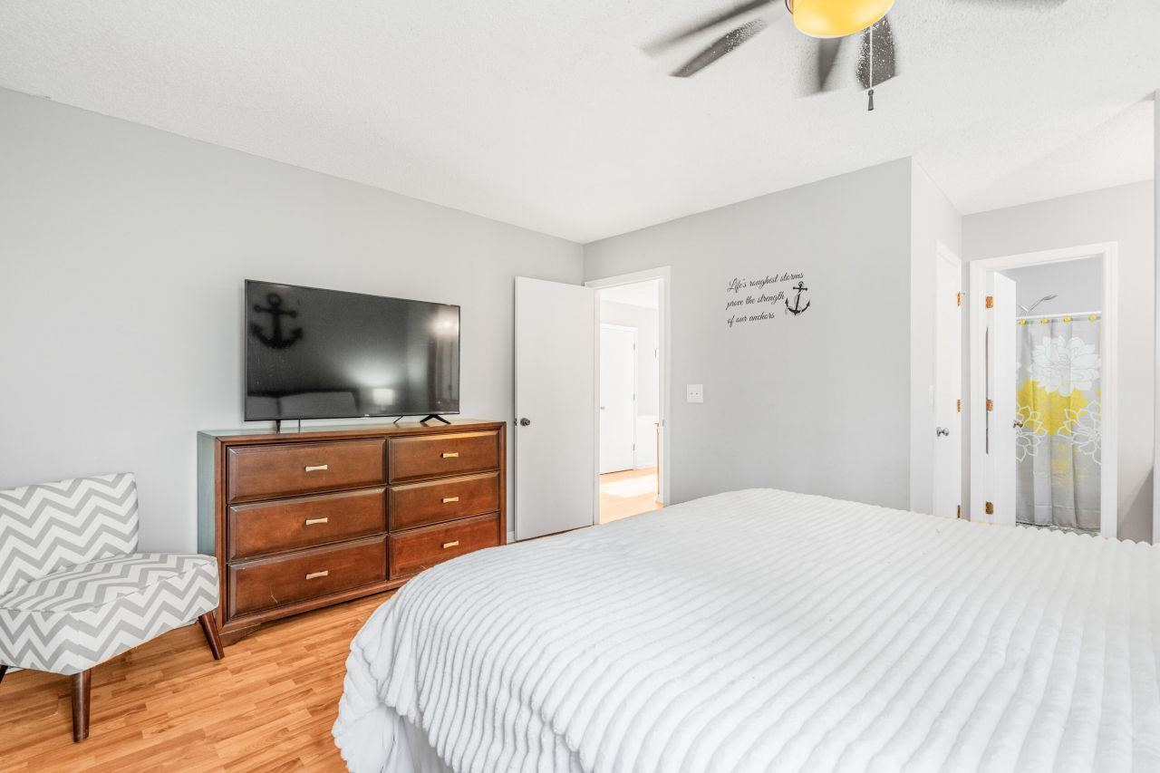 108 Dudley Lane Photo 14