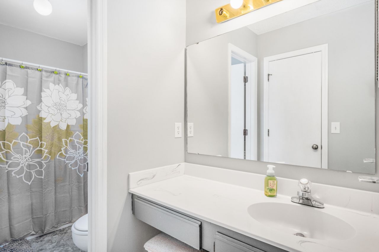 108 Dudley Lane Photo 15