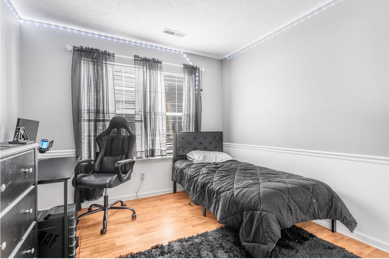 108 Dudley Lane Photo 18