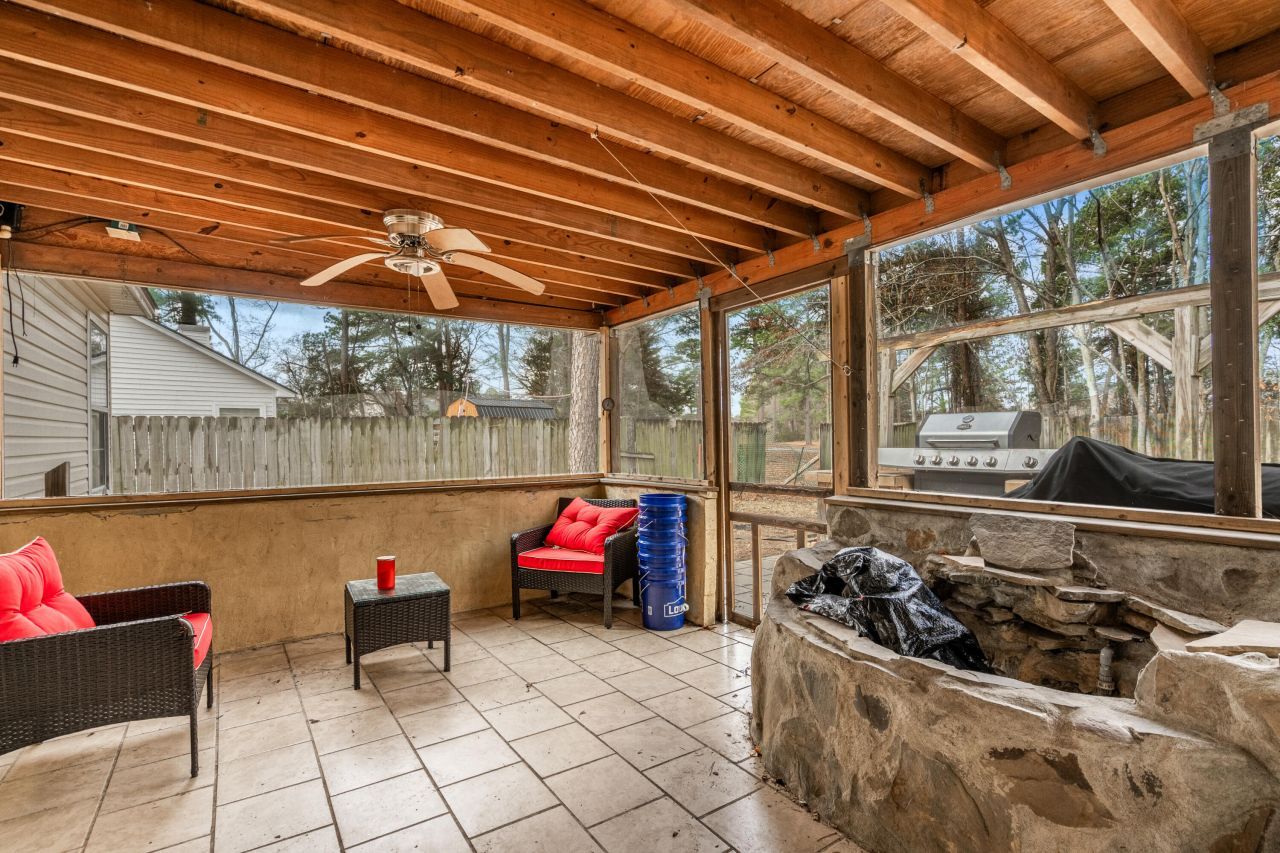 108 Dudley Lane Photo 25