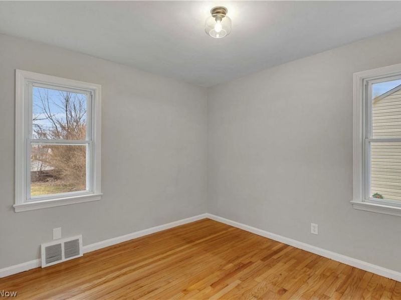 10970 Aaron Drive, Parma, OH 44130 Photo 11