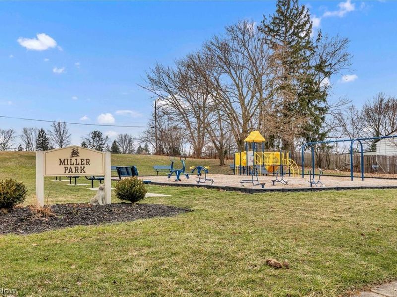 10970 Aaron Drive, Parma, OH 44130 Photo 25