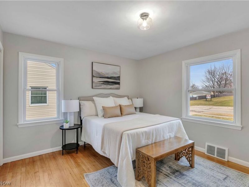 10970 Aaron Drive, Parma, OH 44130 Photo 8