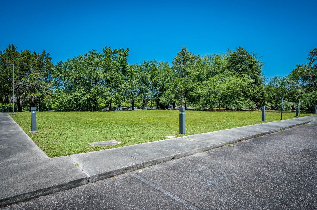 3520 W Montague Avenue  Photo 9