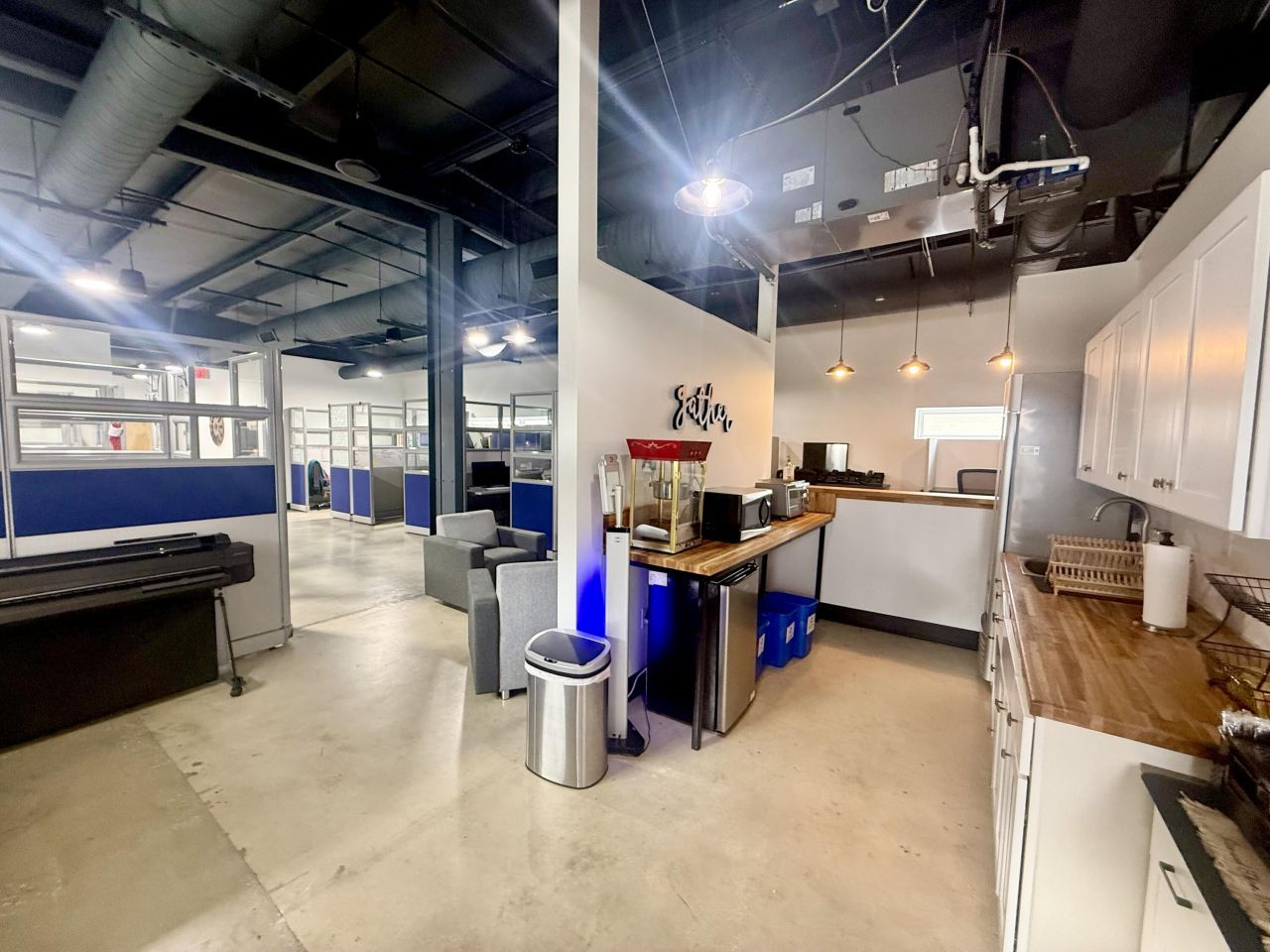 1939 Remount Road  Photo 11