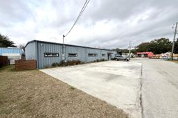 1939 Remount Road  photo 4