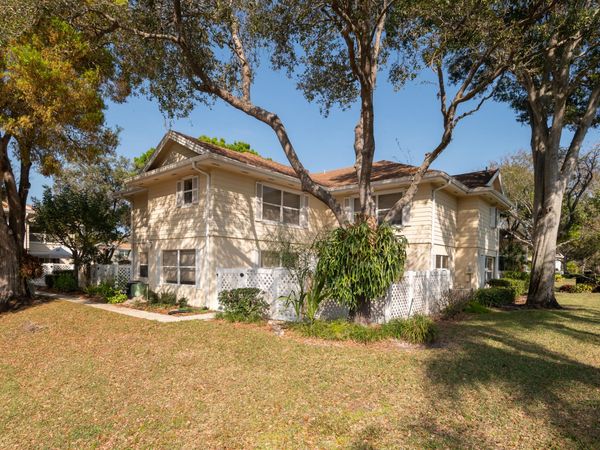 8146 Bridgewater Court, Unit 46d, Lake Clarke Shores, FL 33406