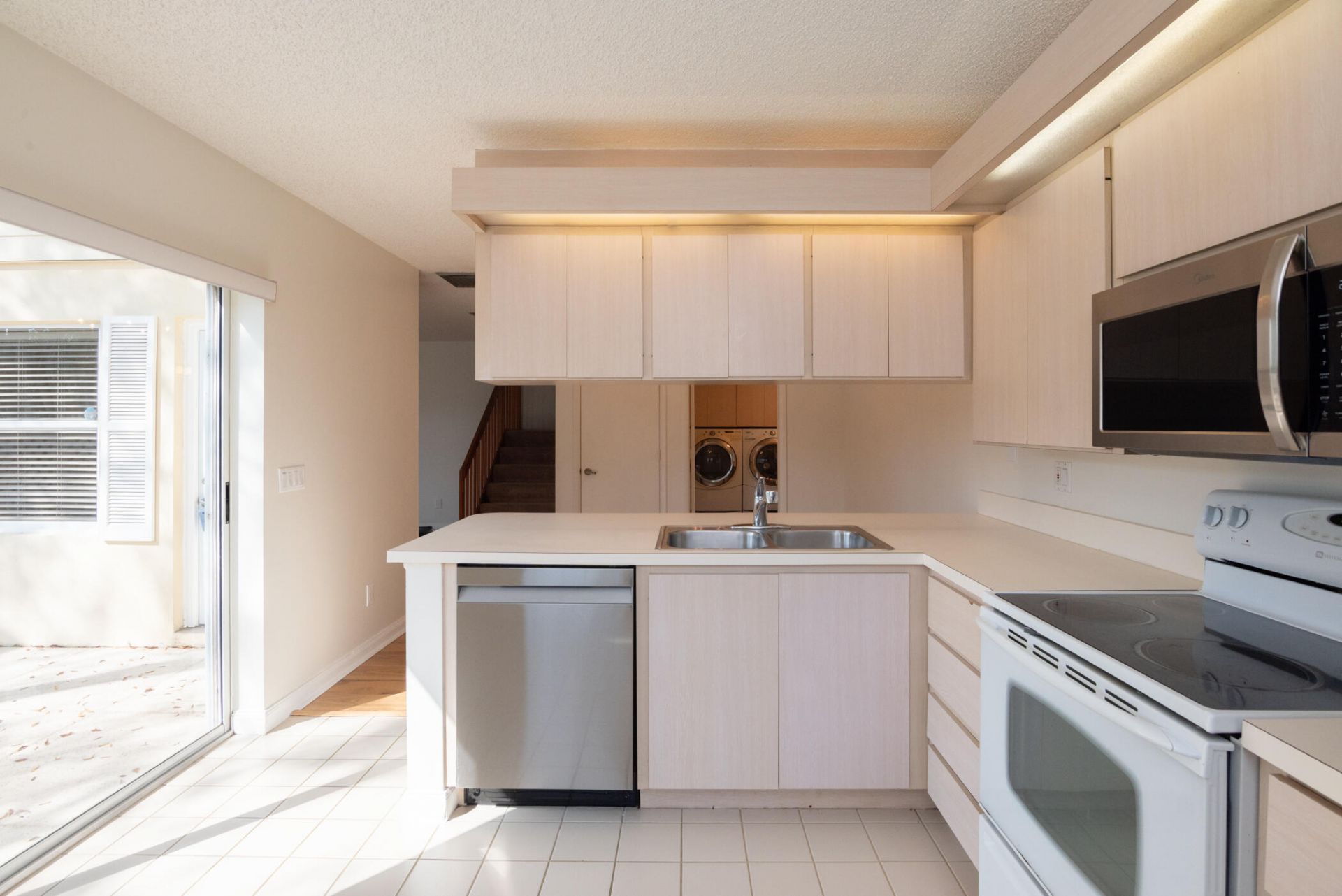 8146 Bridgewater Court, Unit 46d, Lake Clarke Shores, FL 33406 Photo