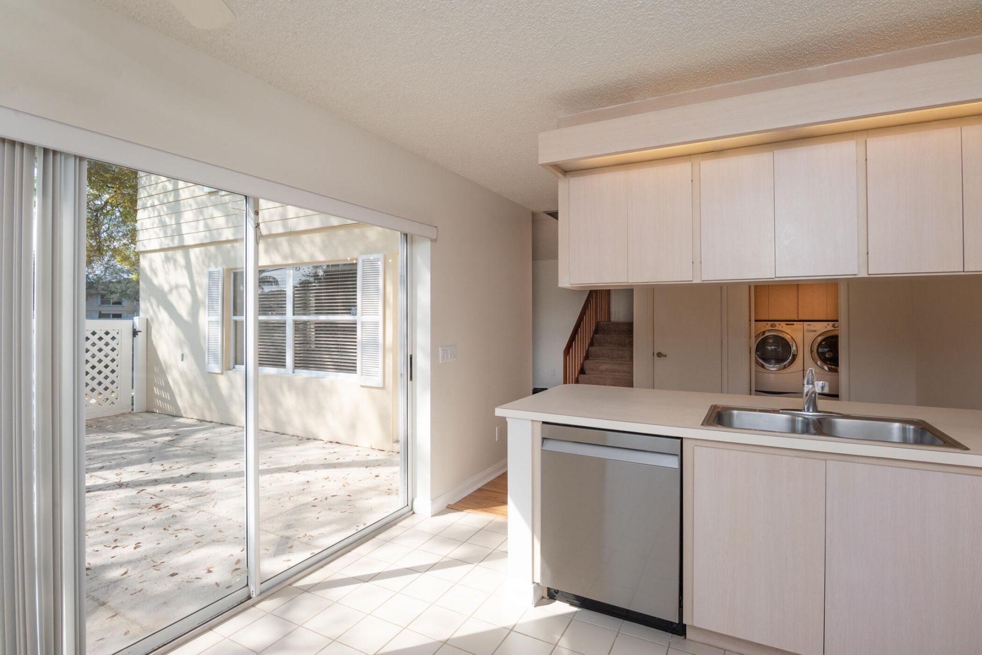 8146 Bridgewater Court, Unit 46d, Lake Clarke Shores, FL 33406 Photo