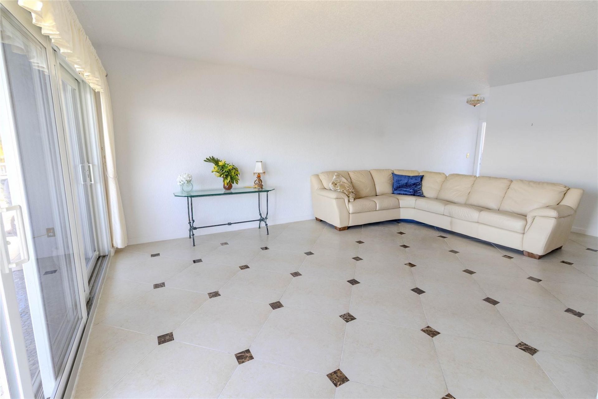 1201 S Riverside Drive, Unit 206, Pompano Beach, FL 33062 Photo