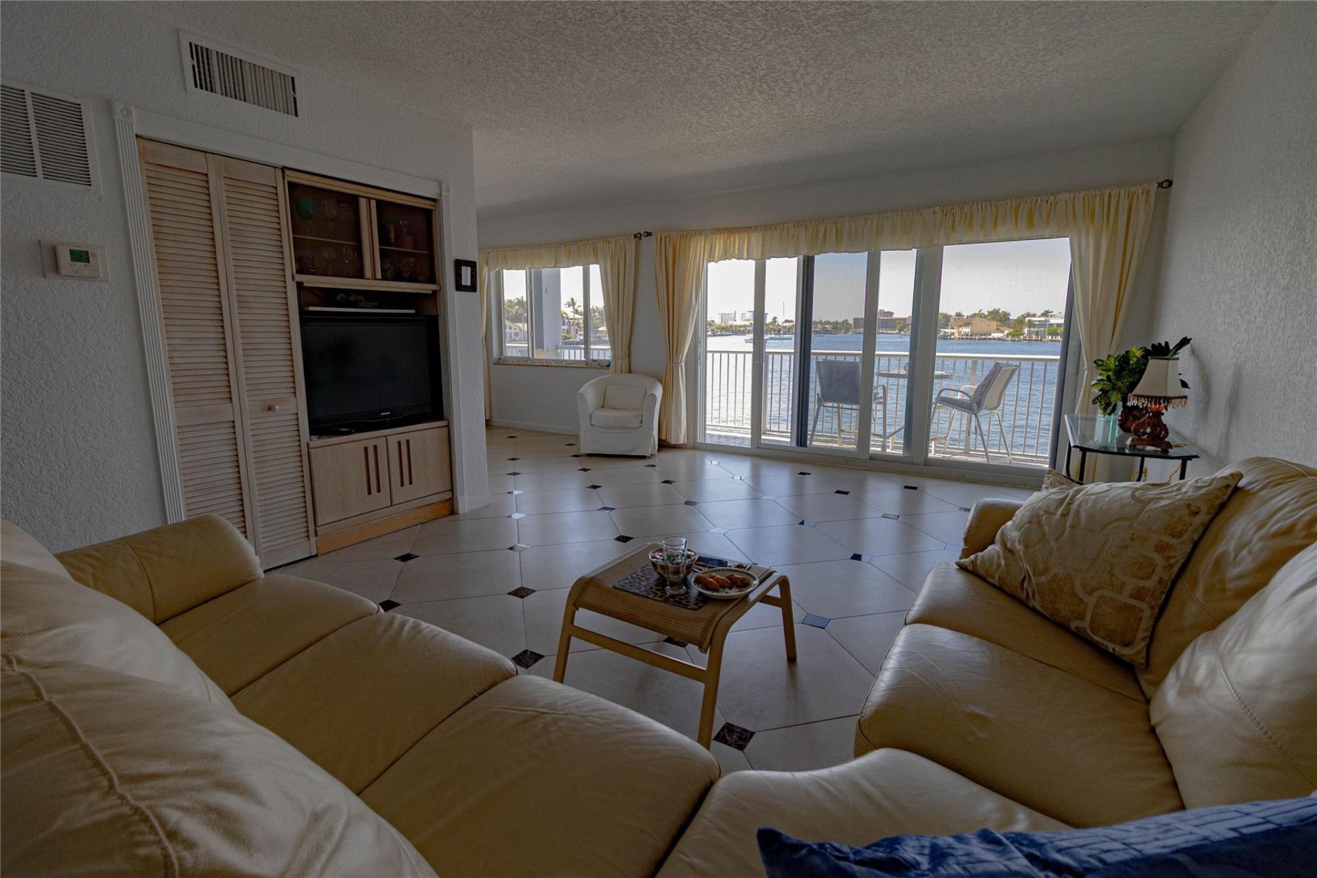 1201 S Riverside Drive S, Unit 206, Pompano Beach, FL 33062 Photo