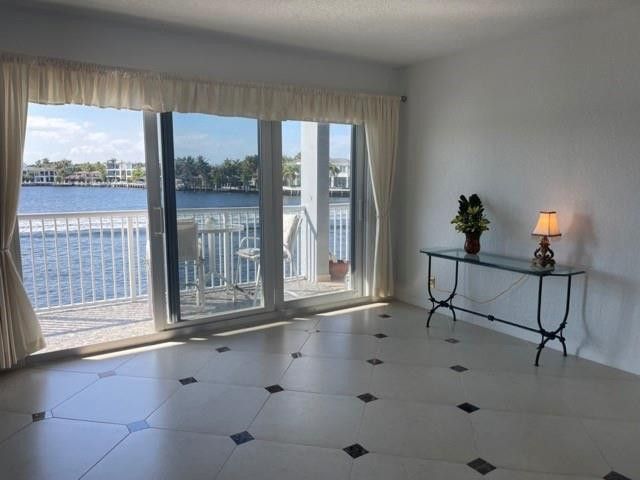 1201 S Riverside Drive, Unit 206, Pompano Beach, FL 33062 Photo