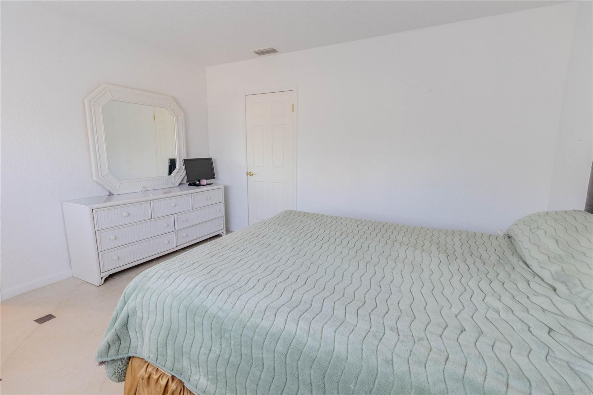 1201 S Riverside Drive, Unit 206, Pompano Beach, FL 33062 Photo