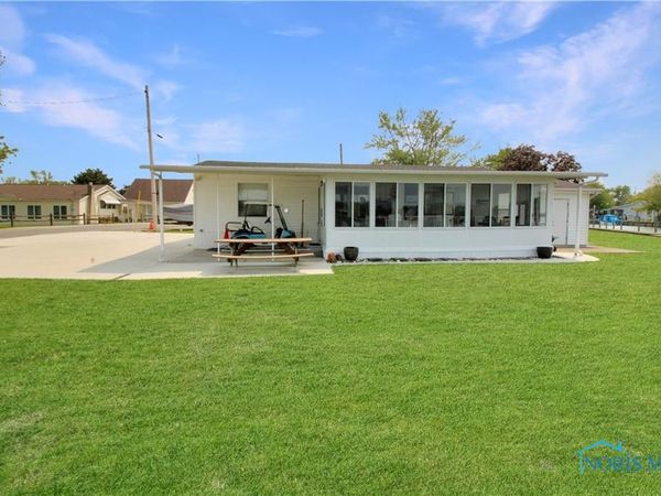 1660 N Compass Avenue, Port Clinton, OH 43452