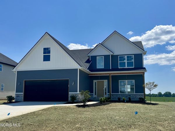 9845 Featherwood Lane, Sylvania, OH 43560