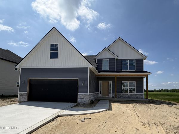 9845 Featherwood Lane, Sylvania, OH 43560