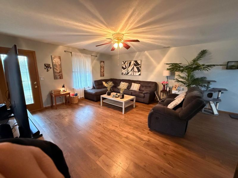 1517 Hawke Street, Bellefontaine, OH 43311 Photo 2