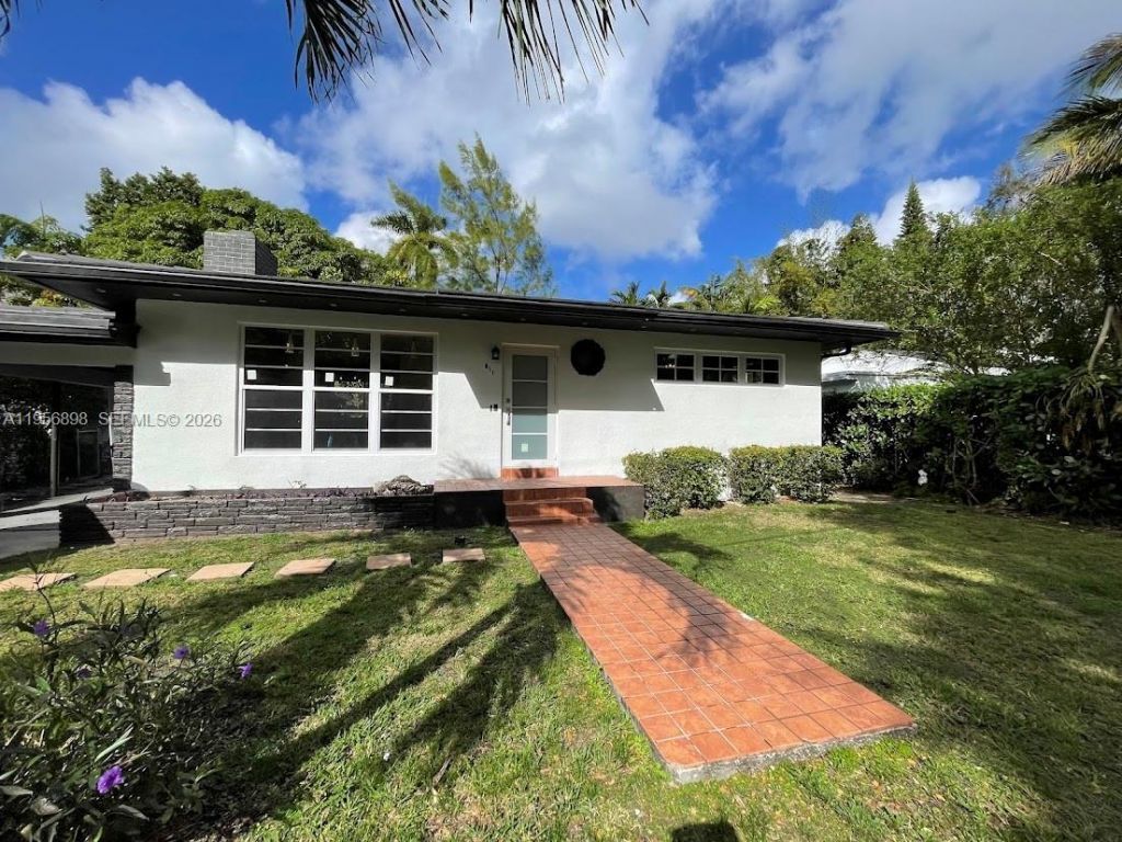 811 NE 70th St, Miami, FL 33138 Photo