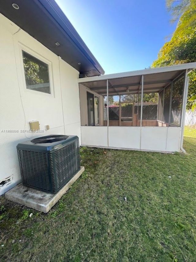 811 NE 70th St, Miami, FL 33138 Photo