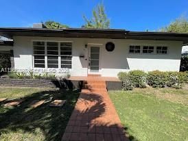 811 NE 70th St, Miami, FL 33138 Photo