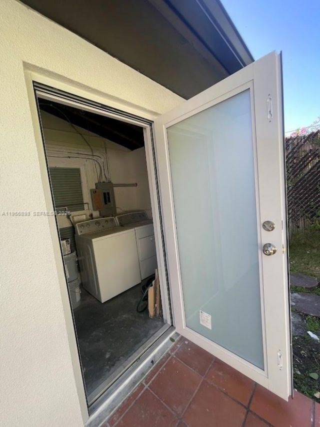 811 NE 70th St, Miami, FL 33138 Photo