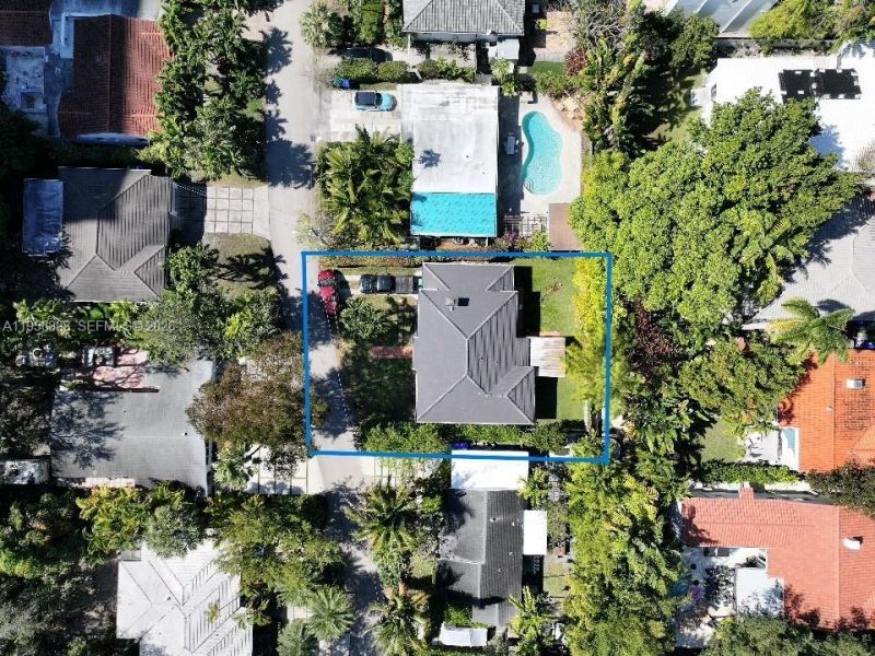 811 NE 70th St, Miami, FL 33138 Photo