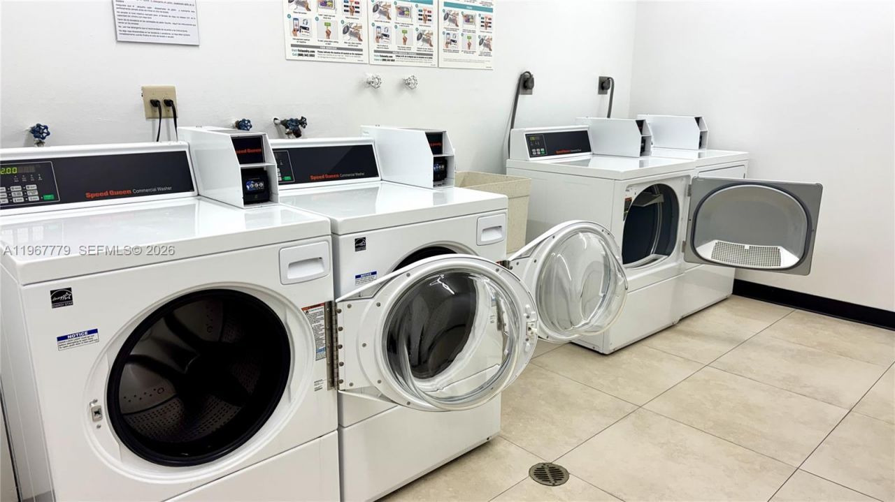 301 174th St, Unit 1917, Sunny Isles Beach, FL 33160 Photo