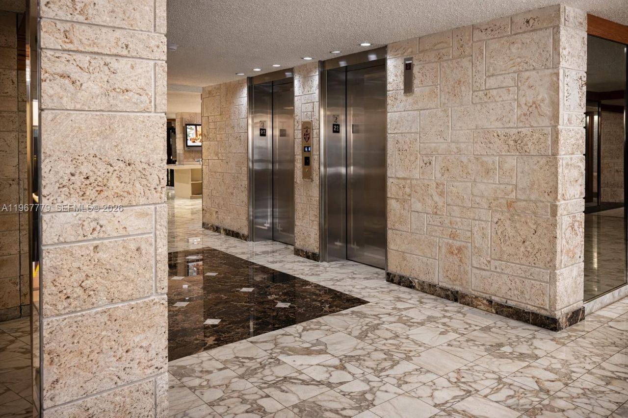 301 174th St, Unit 1917, Sunny Isles Beach, FL 33160 Photo