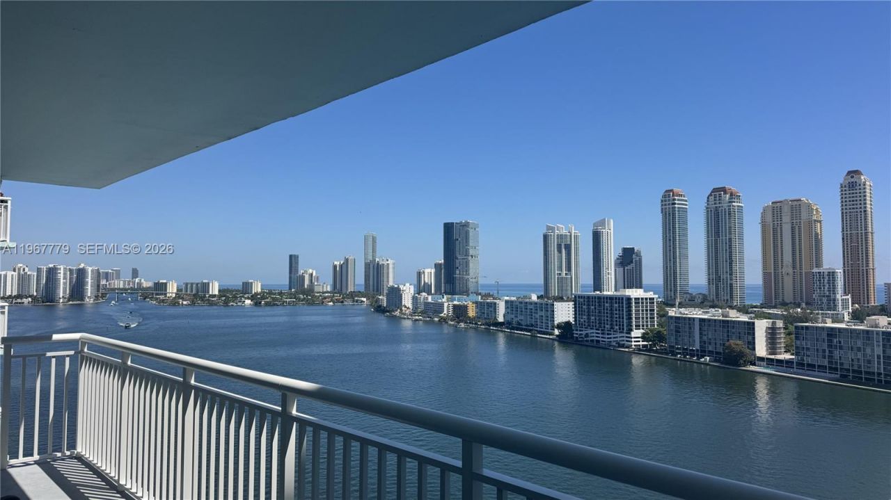 301 174th St, Unit 1917, Sunny Isles Beach, FL 33160 Photo