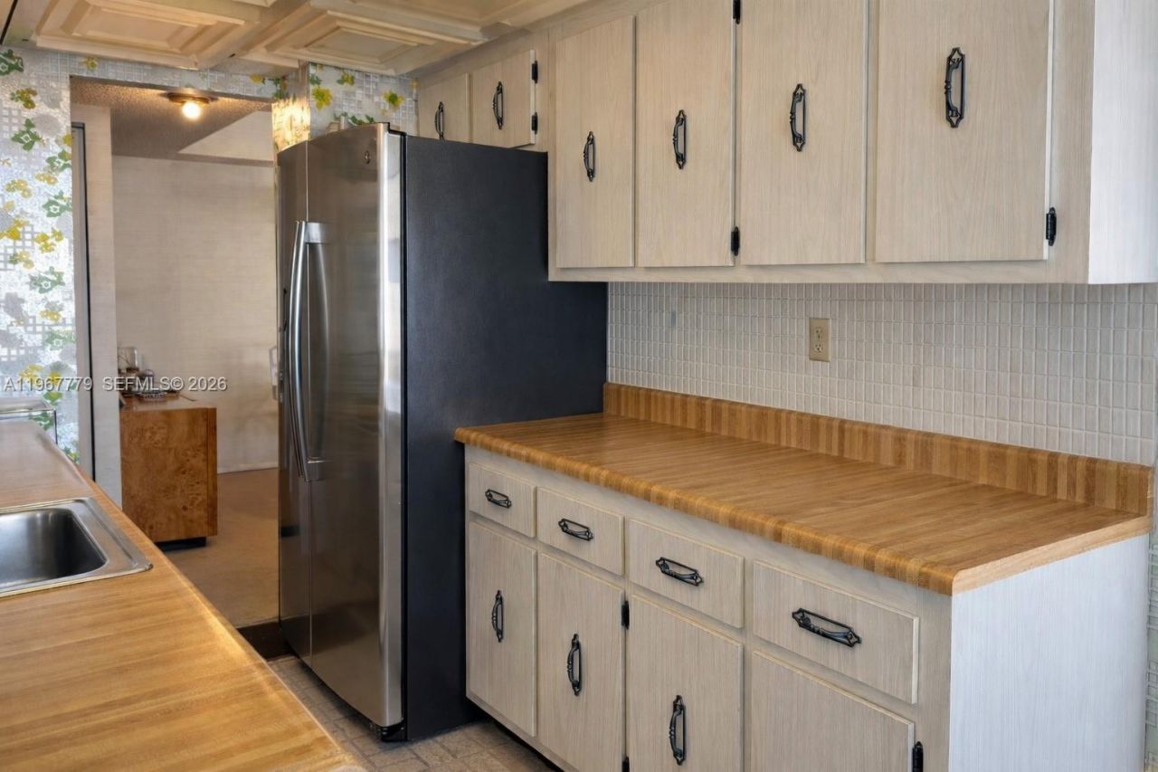 301 174th St, Unit 1917, Sunny Isles Beach, FL 33160 Photo