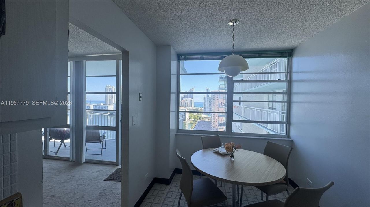 301 174th St, Unit 1917, Sunny Isles Beach, FL 33160 Photo