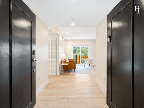 322 Madeira Ave, Unit 401, Coral Gables, FL 33134