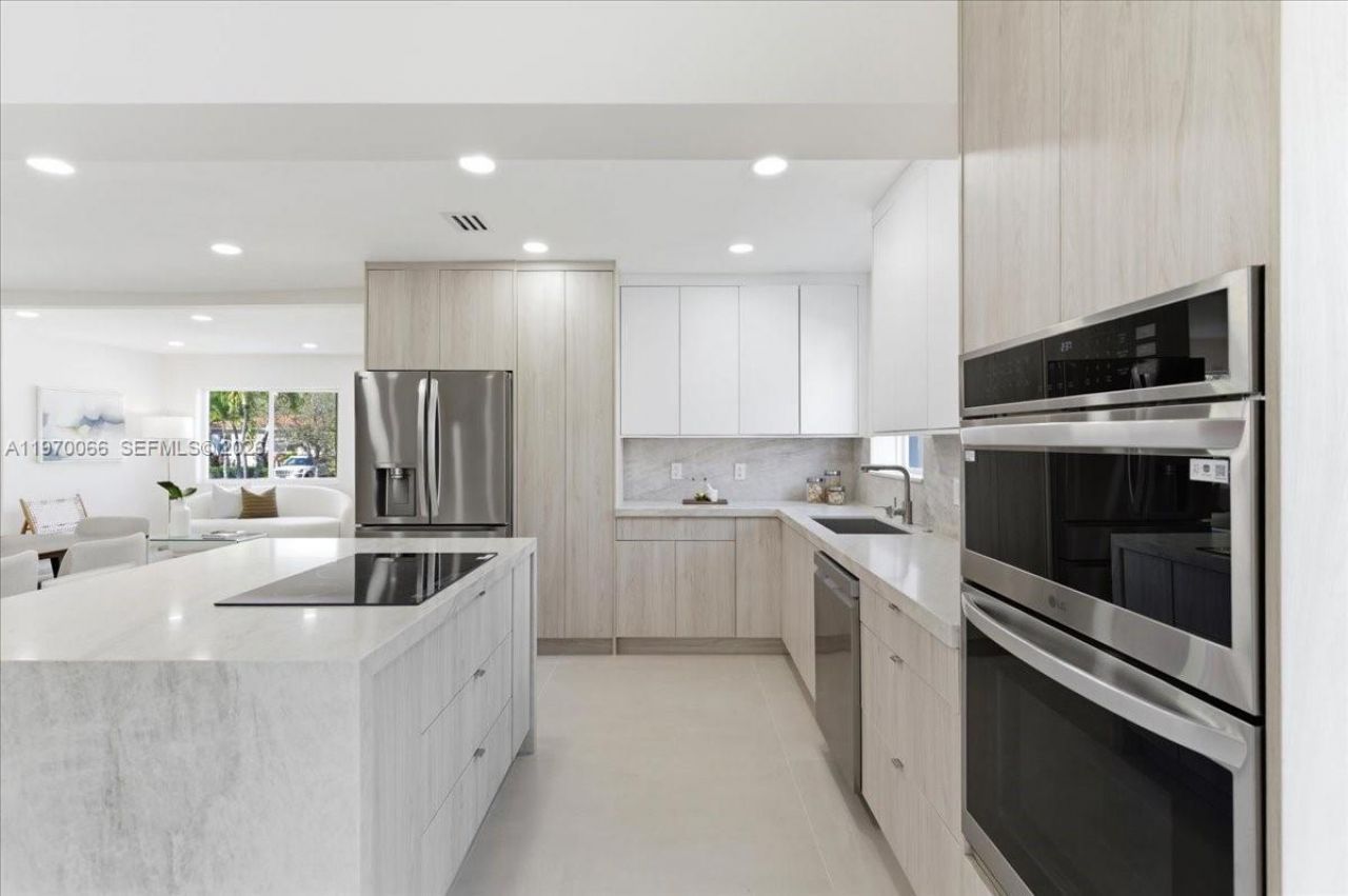 1971 SW 33rd Ave , Miami, FL 33145 Photo