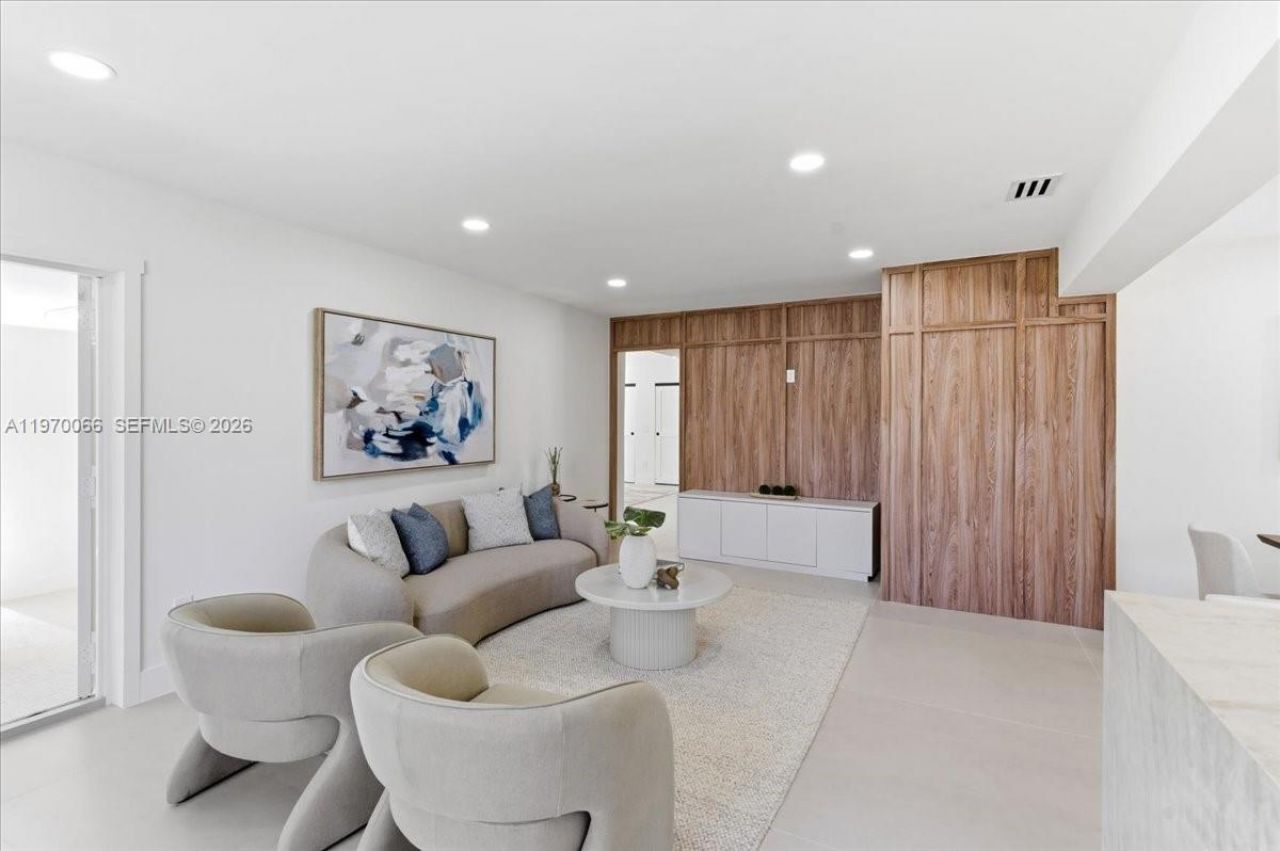 1971 SW 33rd Ave , Miami, FL 33145 Photo