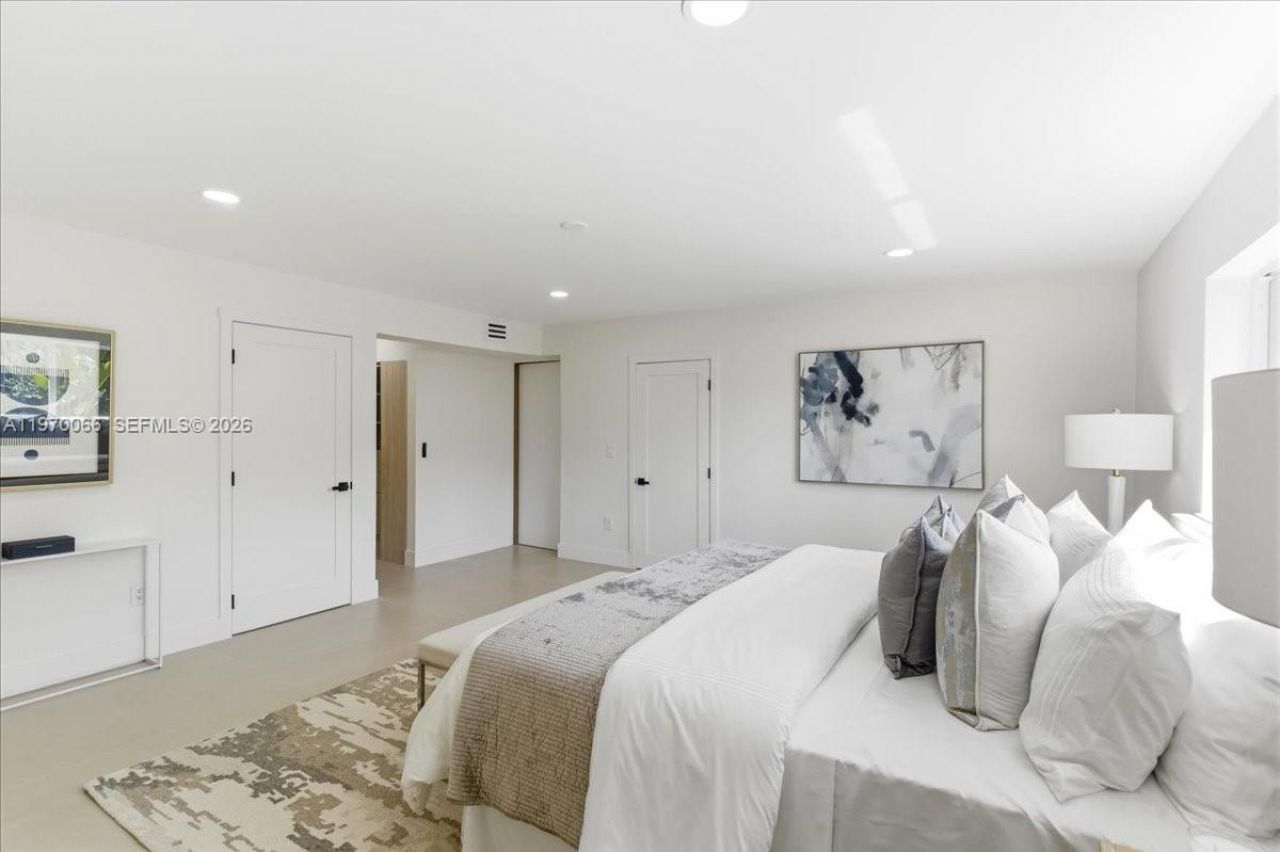 1971 SW 33rd Ave, Miami, FL 33145 Photo