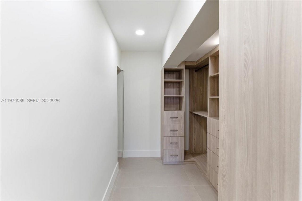 1971 SW 33rd Ave , Miami, FL 33145 Photo