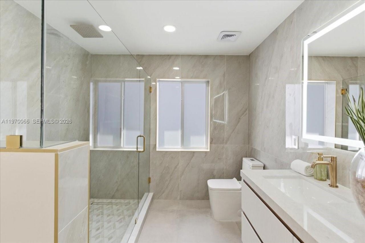 1971 SW 33rd Ave, Miami, FL 33145 Photo