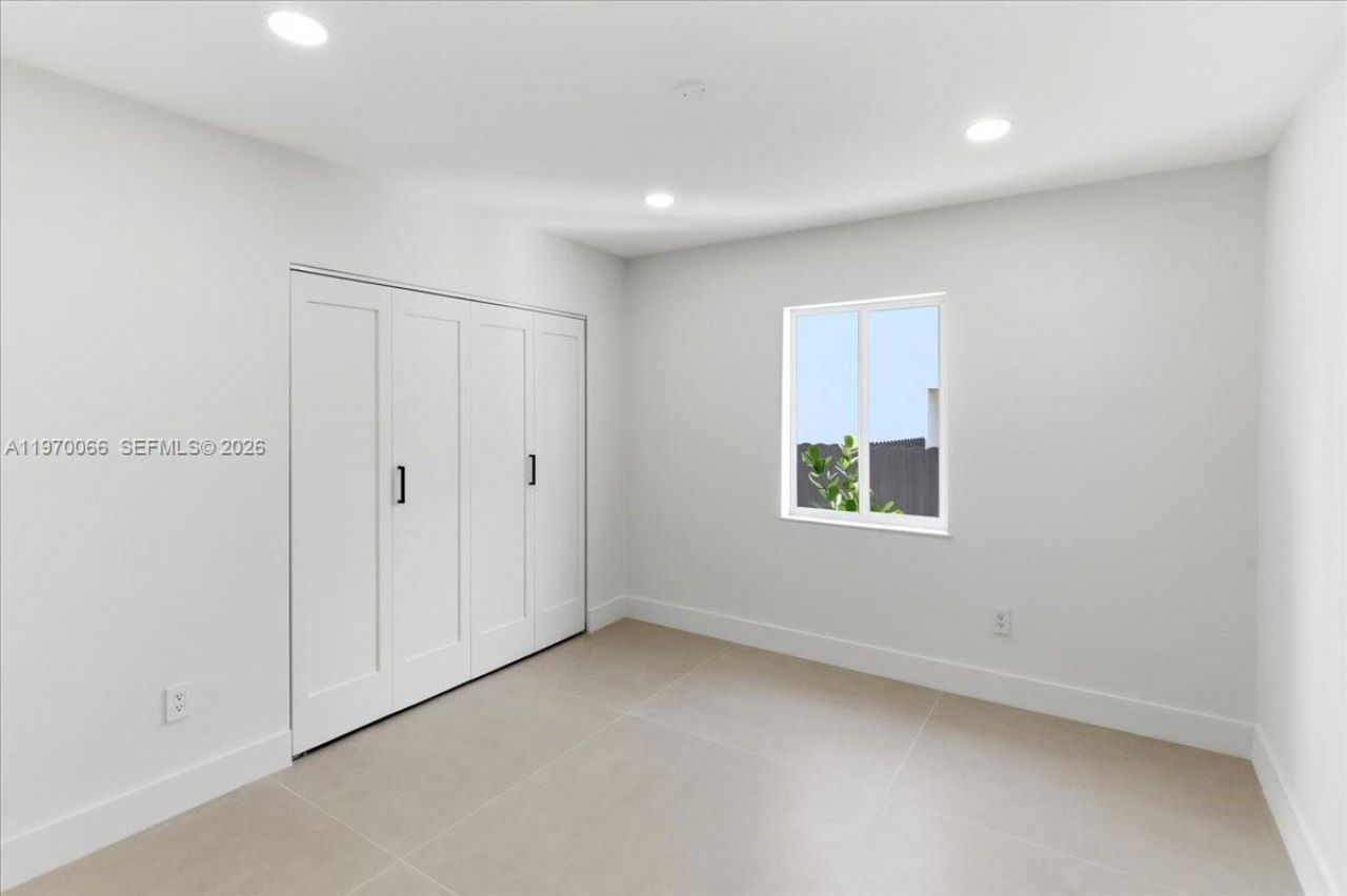 1971 SW 33rd Ave, Miami, FL 33145 Photo